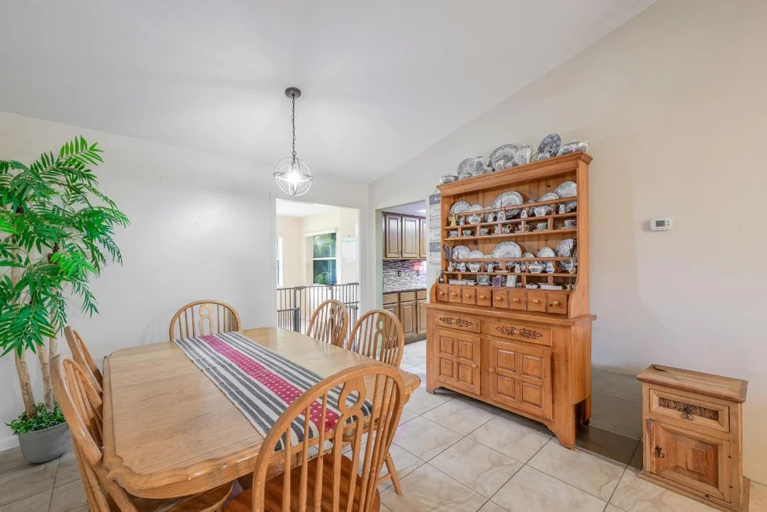 Photo of 588 NE 28th Avenue