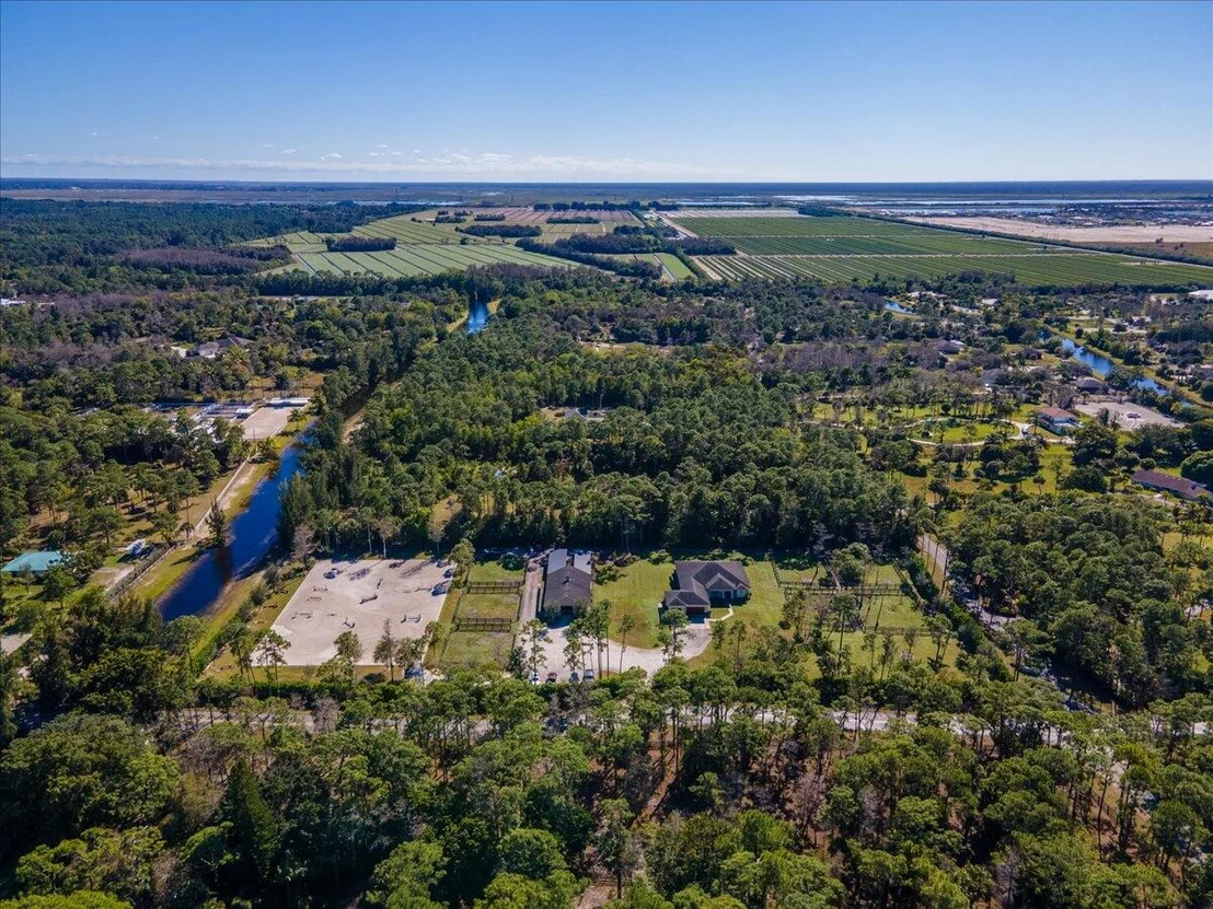 Photo of 2511 Deer Run Boulevard
