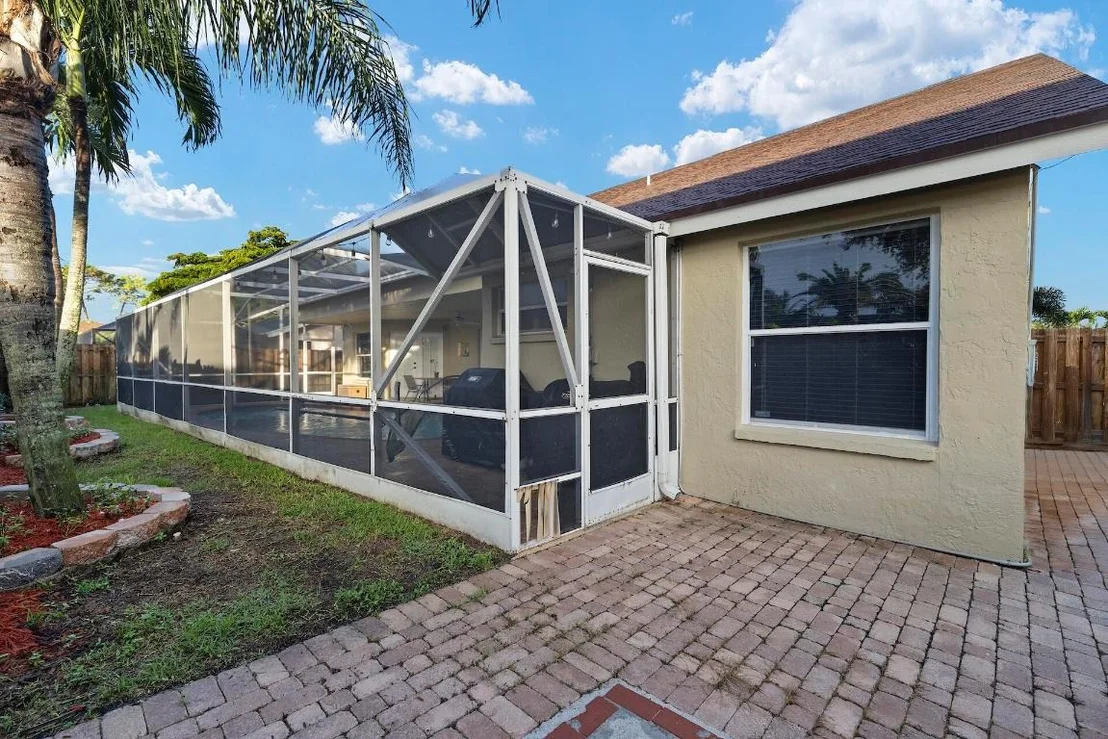 Photo of 1380 Hideaway Bend
