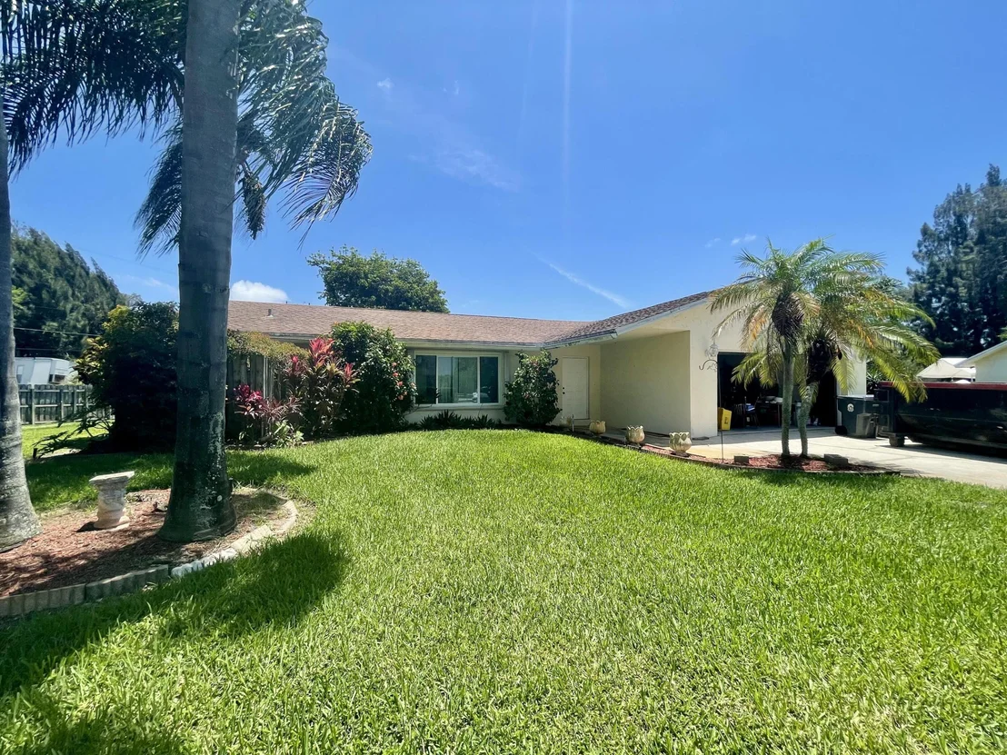 Photo of 4382 Marlin Street