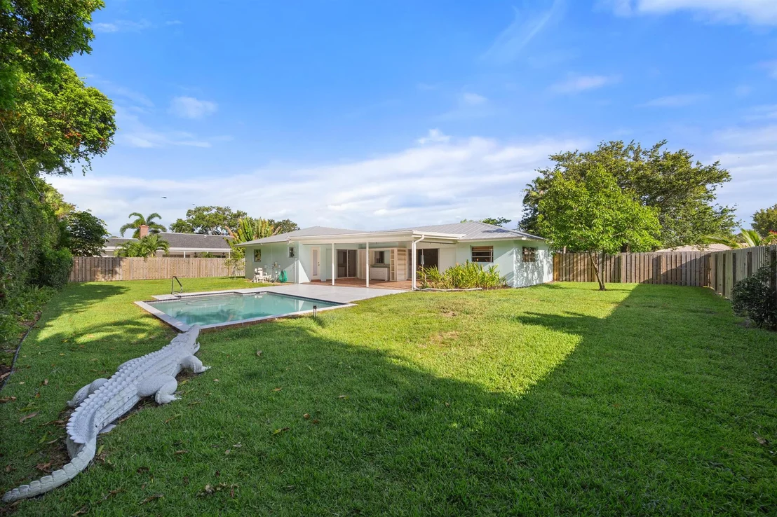 Photo of 8 Palmetto Way