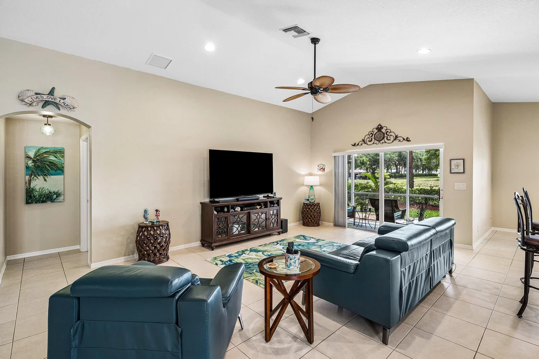 Photo of 12095 Roma Road