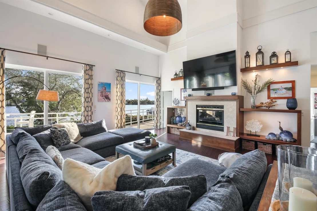 Photo of 5438 Pennock Point Road