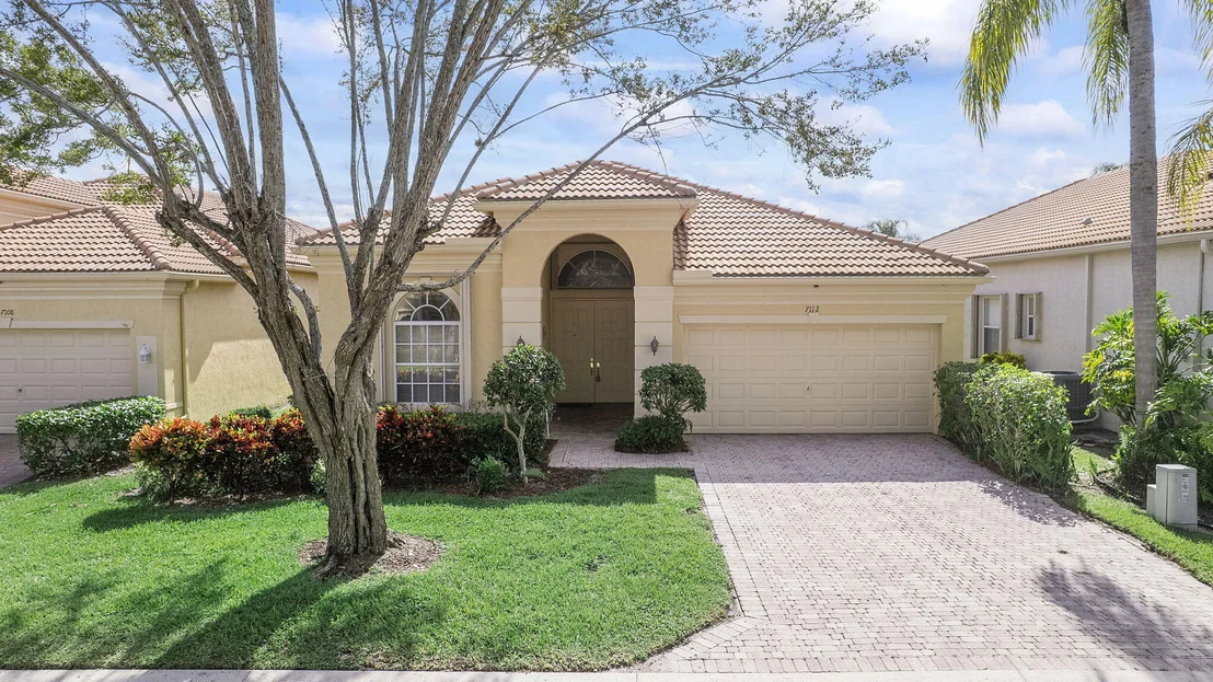 Photo of 7112 Demedici Circle