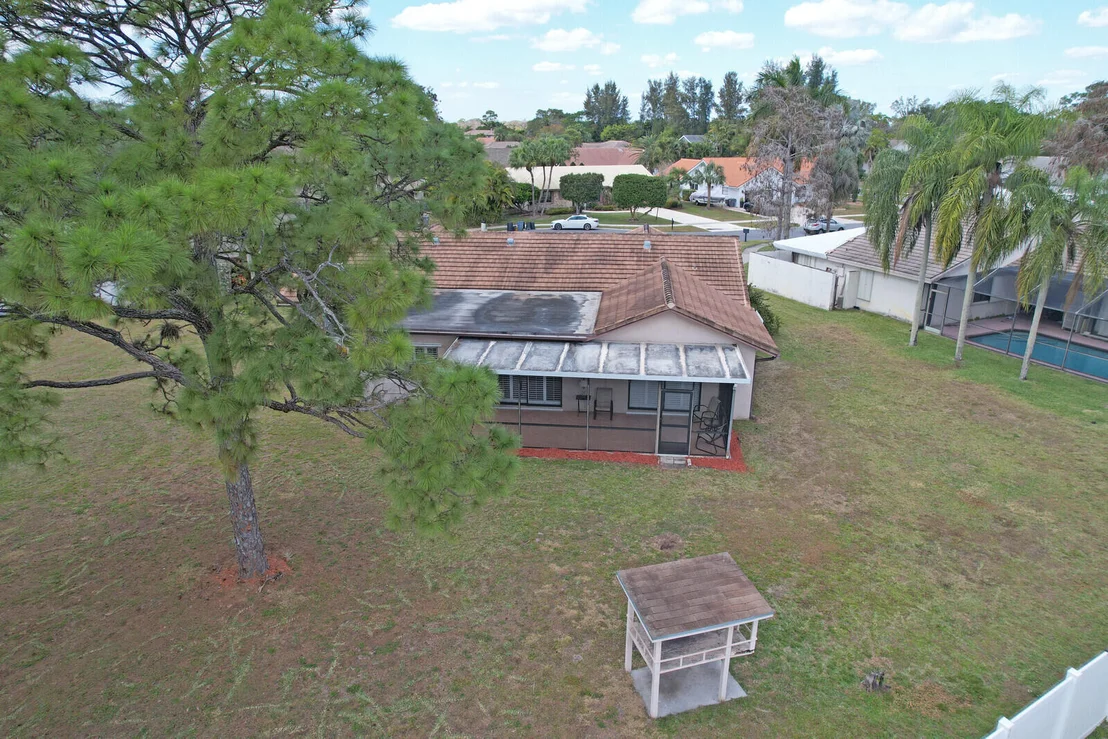 Photo of 21946 White Pine Terrace