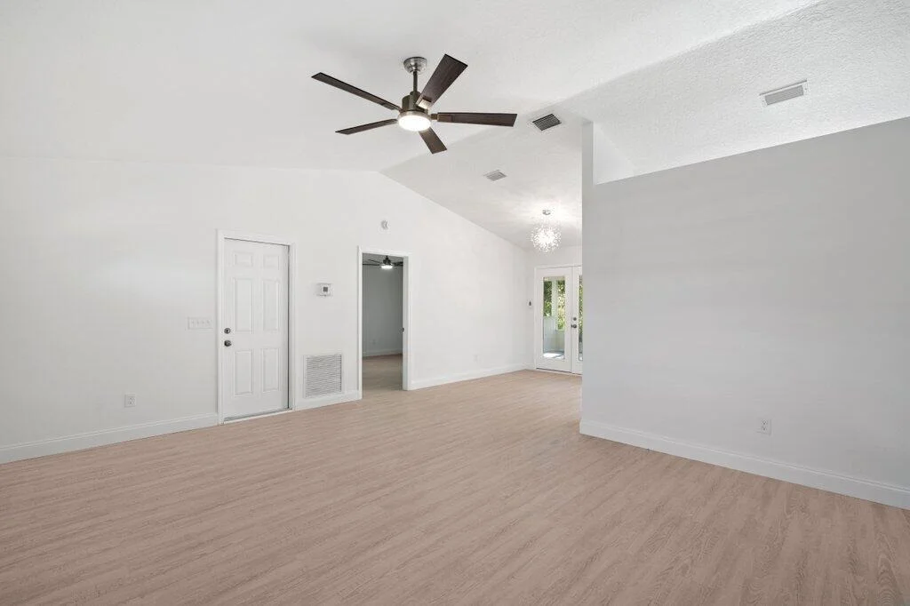 Photo of 7403 Paso Robles Boulevard