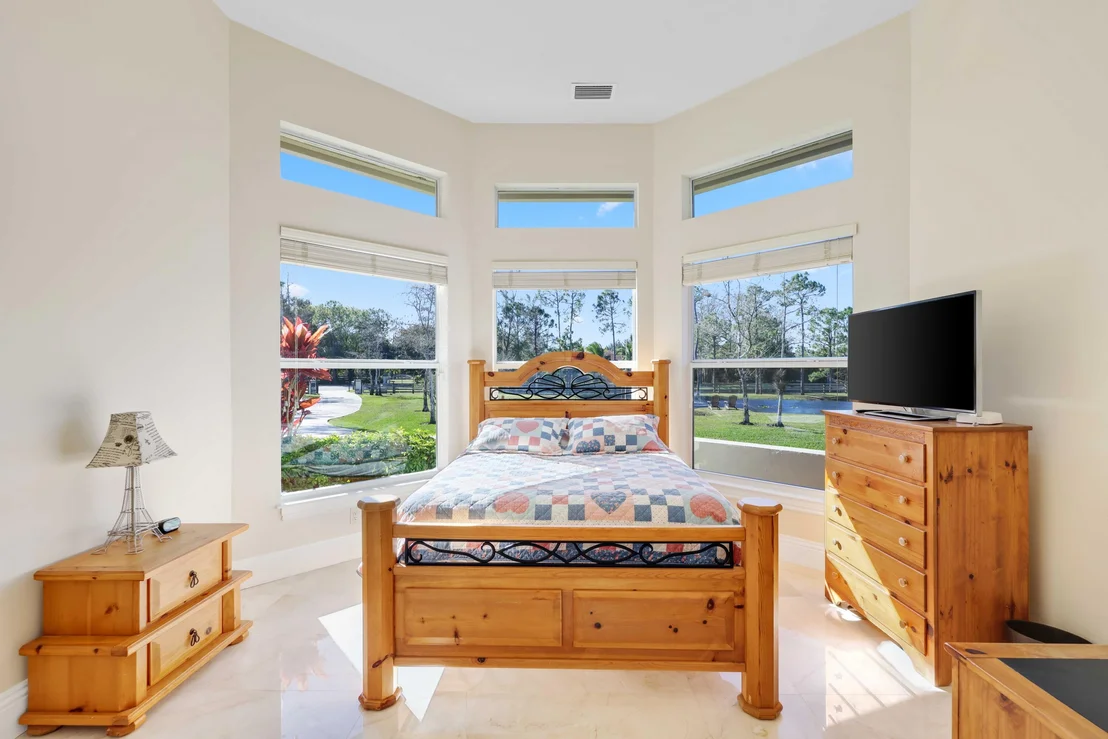 Photo of 11581 Manatee Terrace