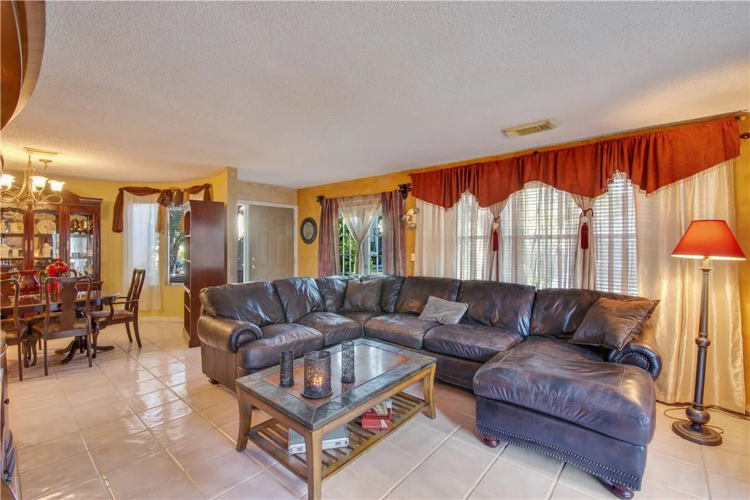 Photo of 4745 NW 5th Place