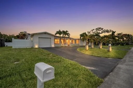 Photo of 555 NW 50TH Place
