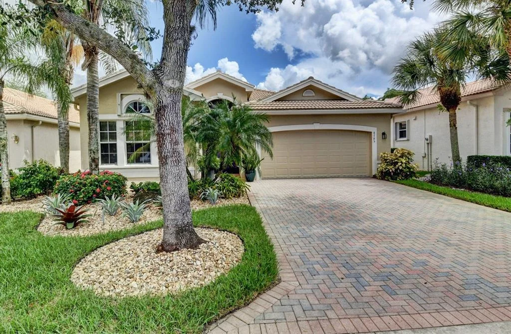 Photo of 8785 Arbor Walk Drive