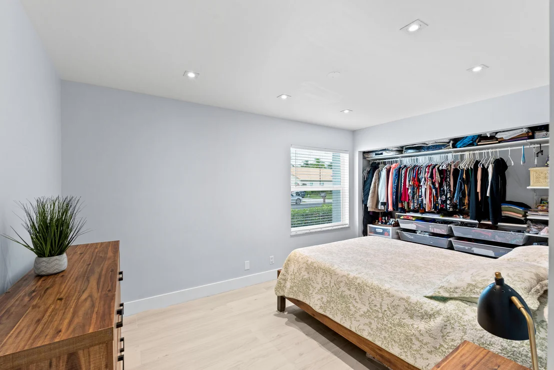 Photo of 6070 Bluegrass Drive