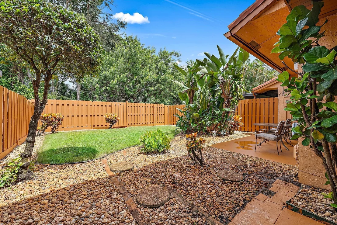 Photo of 5333 Stonybrook Lane