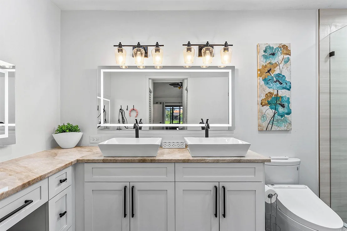 Photo of 9847 Sun Pointe Drive