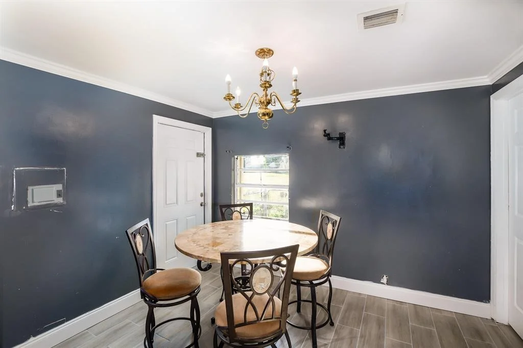 Photo of 1133 Mango Drive