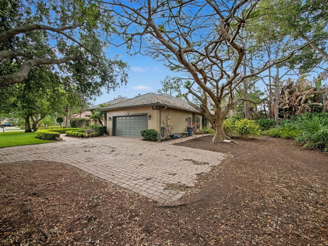Photo of 2650 SW Windship Way