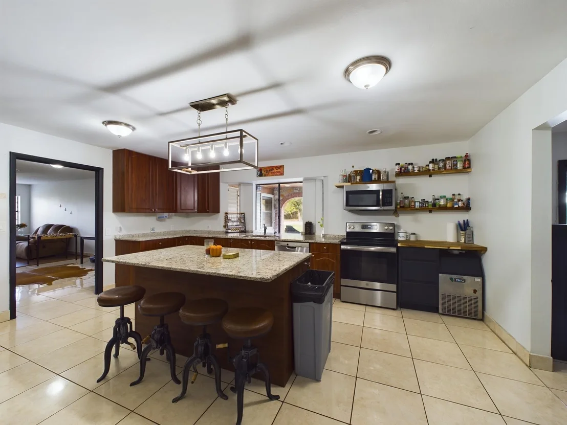 Photo of 2267 NE 54th Trail