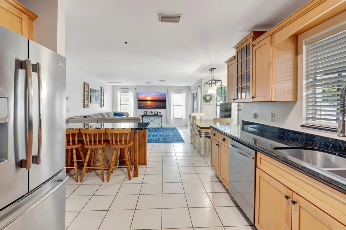 Photo of 8884 Spring Valley Drive