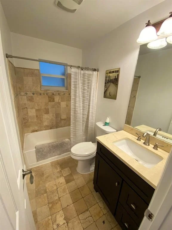 Photo of 118 Banyan Circle