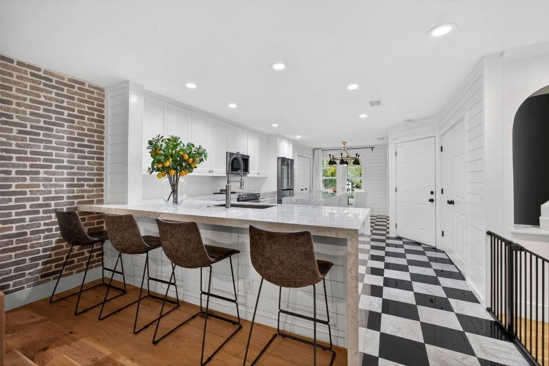Photo of 25 Grand Bay Circle