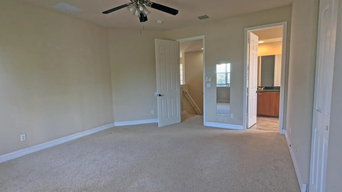 Photo of 5571 57 Way