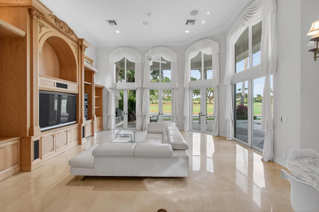 Photo of 331 MIZNER LAKE ESTATES Drive