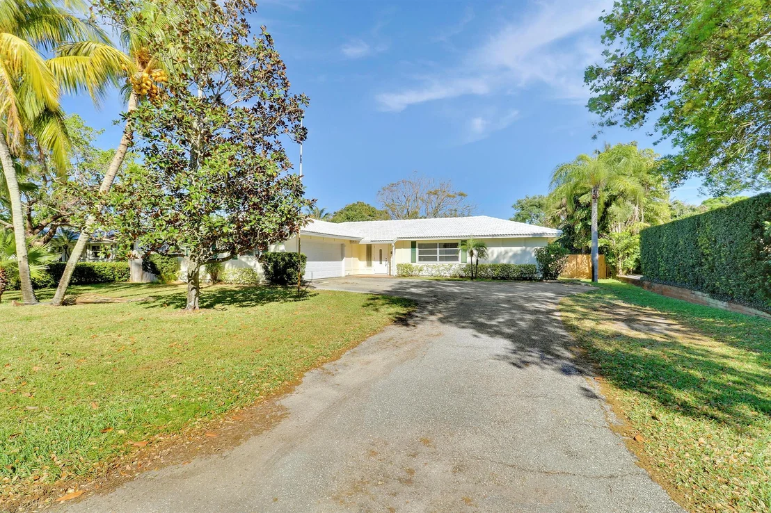 Photo of 19910 N Riverside Drive