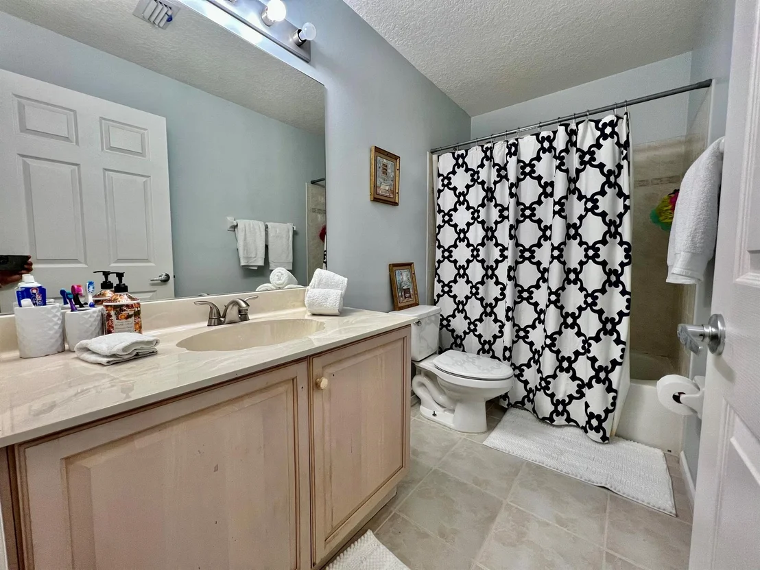 Photo of 1063 Salmon Isle