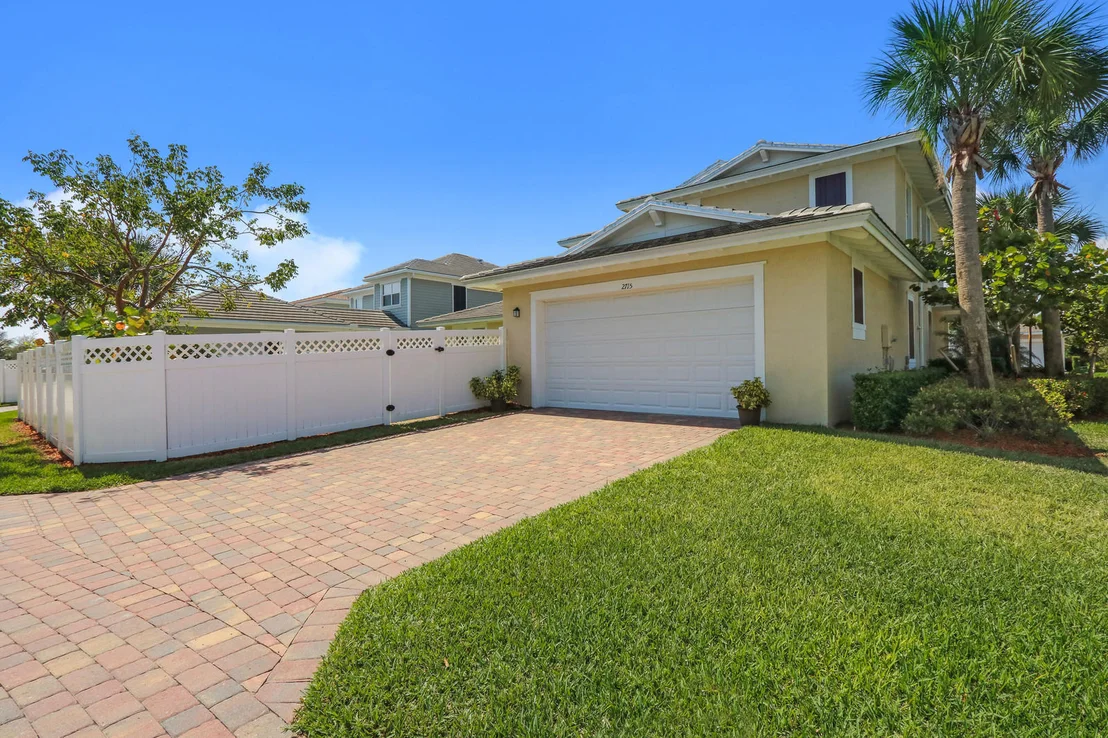 Photo of 2715 Wymberly Drive