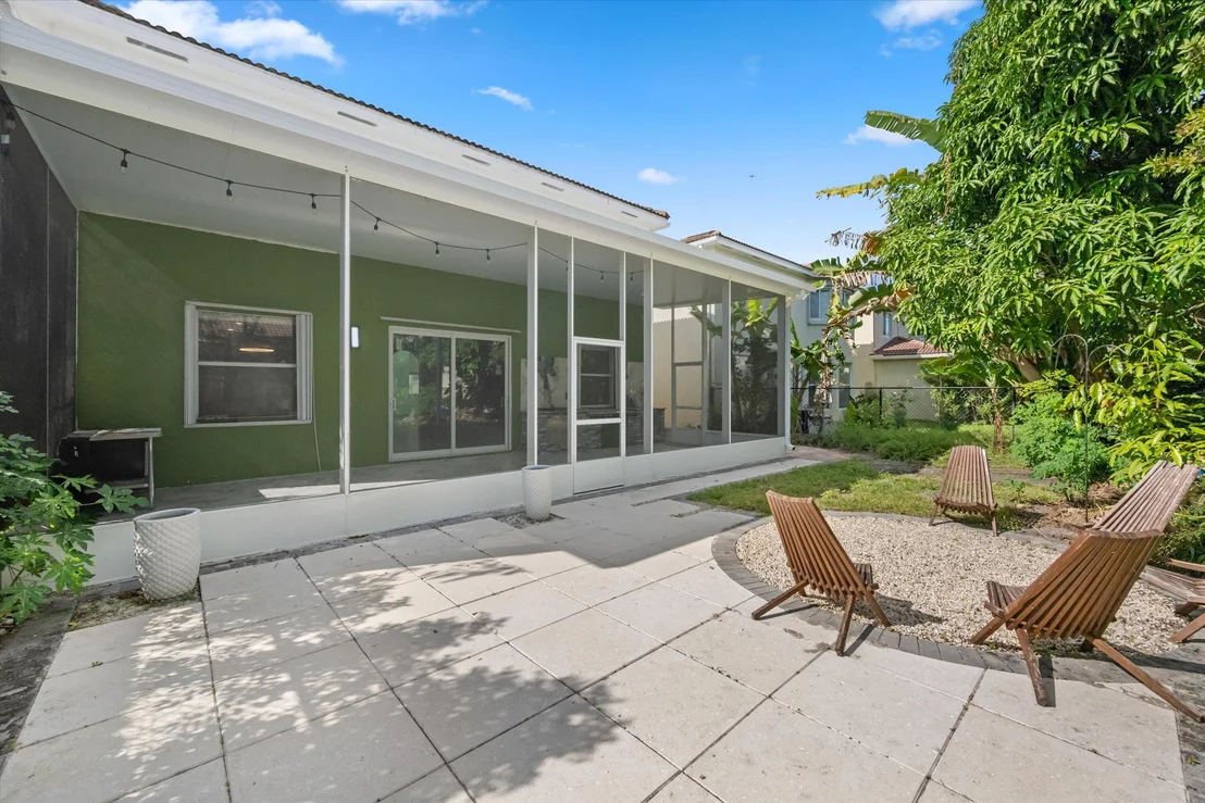 Photo of 1222 Rose Gate Boulevard