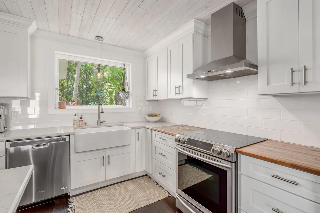 Photo of 547 SW Riverview Street