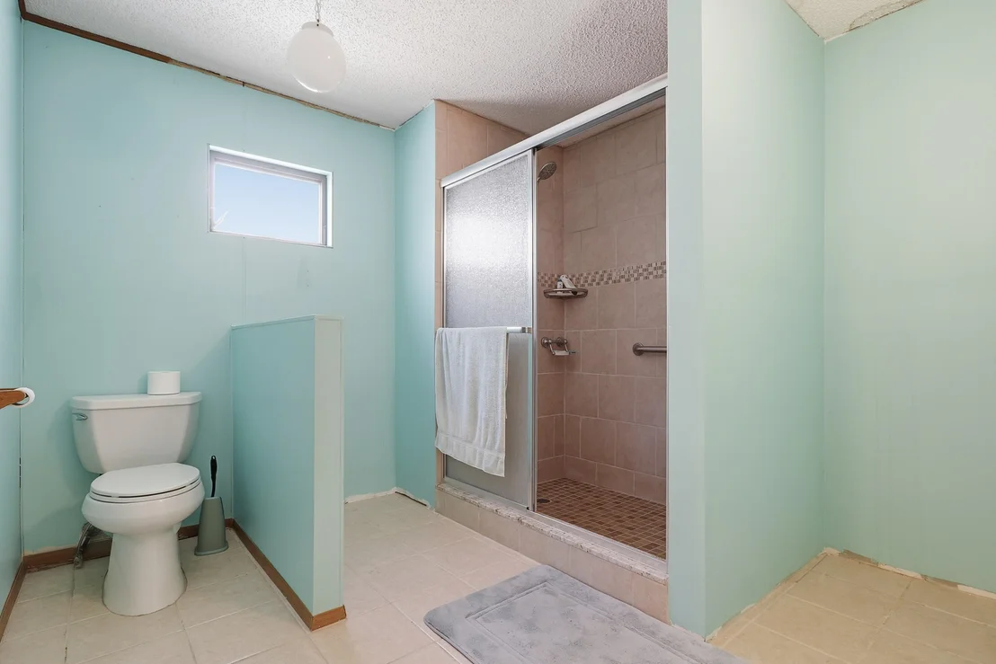 Photo of 596 Greenwood Drive