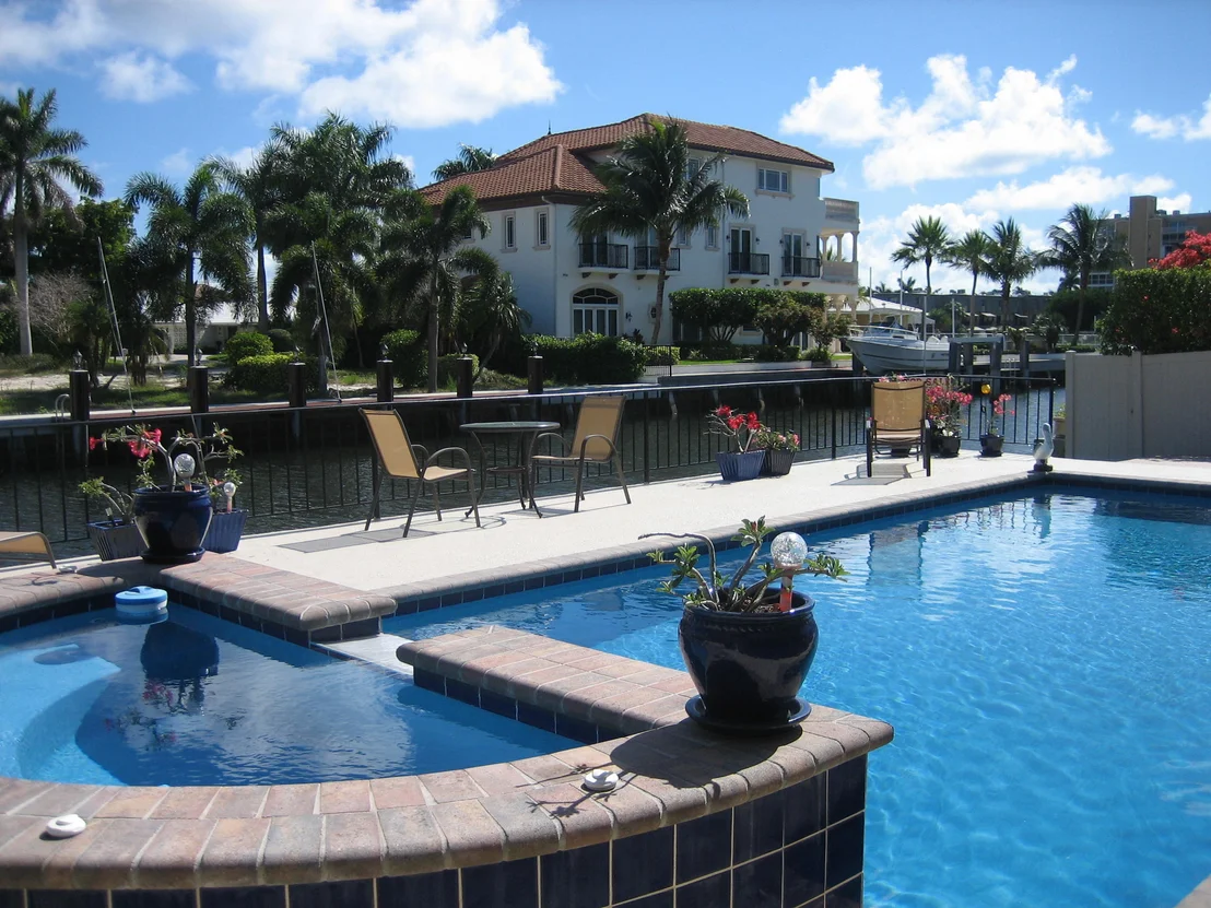 Photo of 963 Allamanda Drive