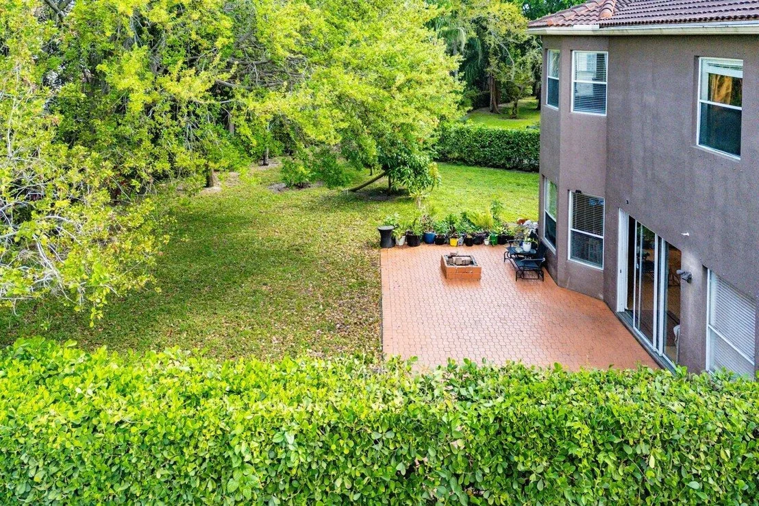 Photo of 1063 Grove Park Circle