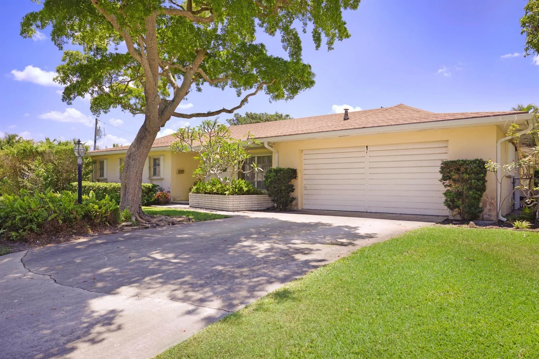 Photo of 100 Gulfstream Road