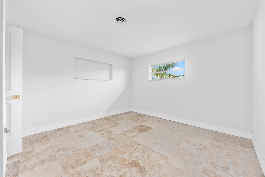 Photo of 4430 SE Bayshore Terrace