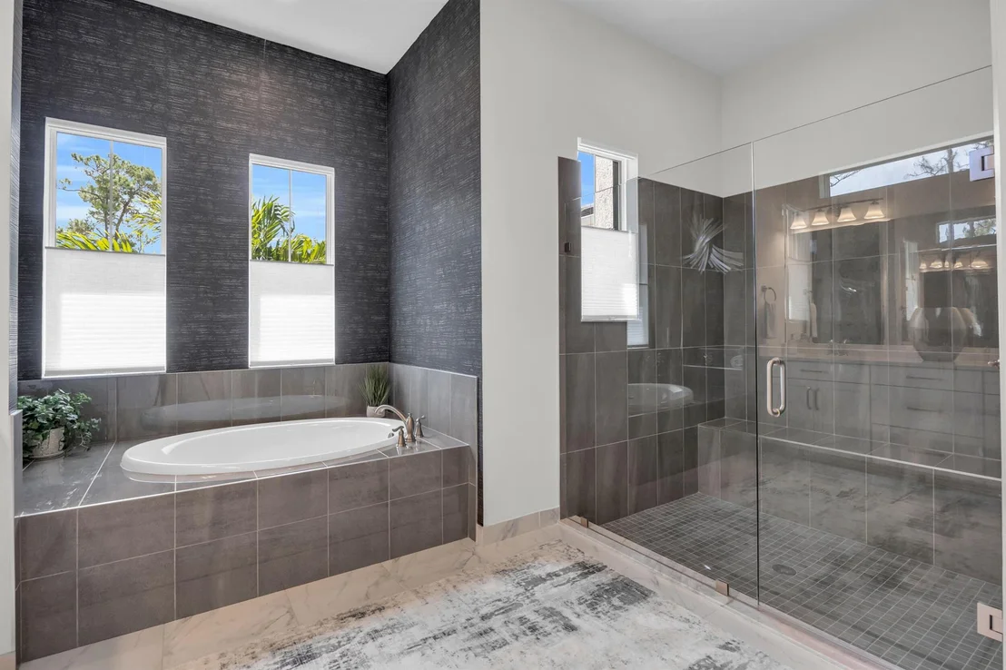 Photo of 718 SW Riverwatch Place