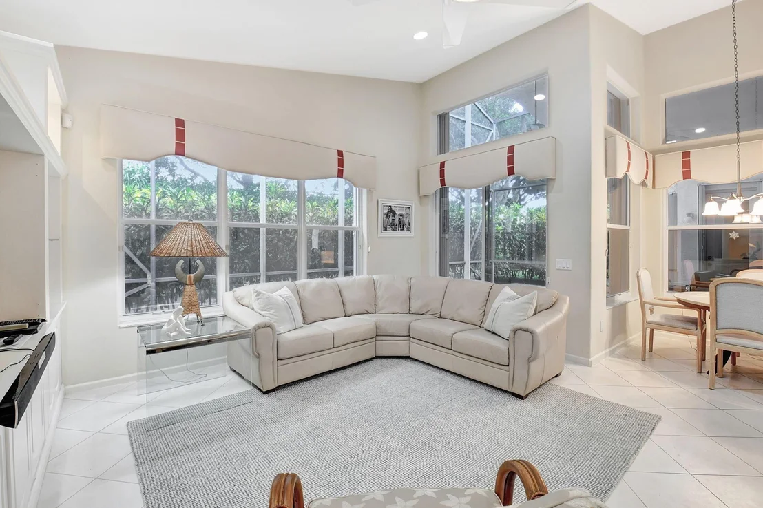 Photo of 7120 Francisco Bend Drive
