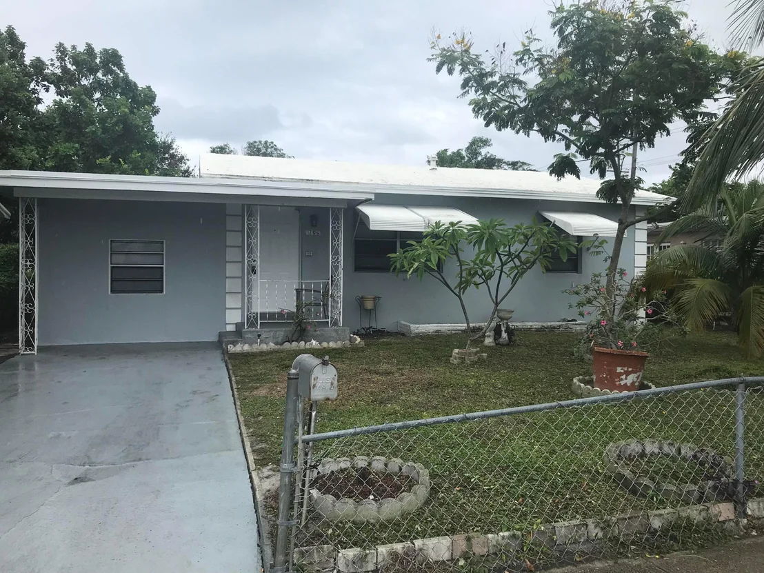 Photo of 1122 S E St