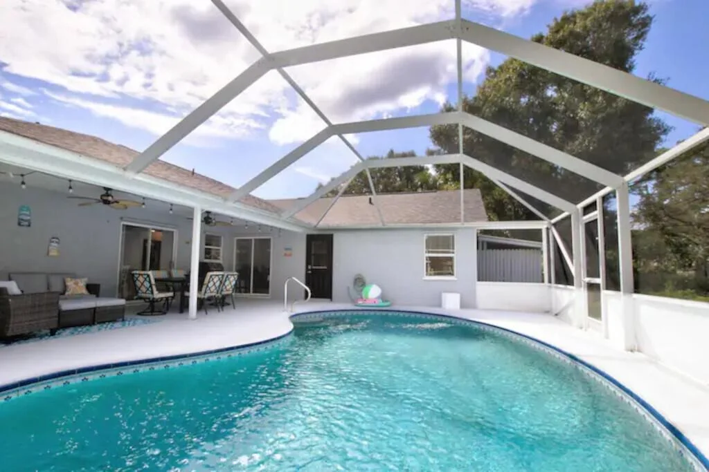 Photo of 1525 Esterbrook Lane