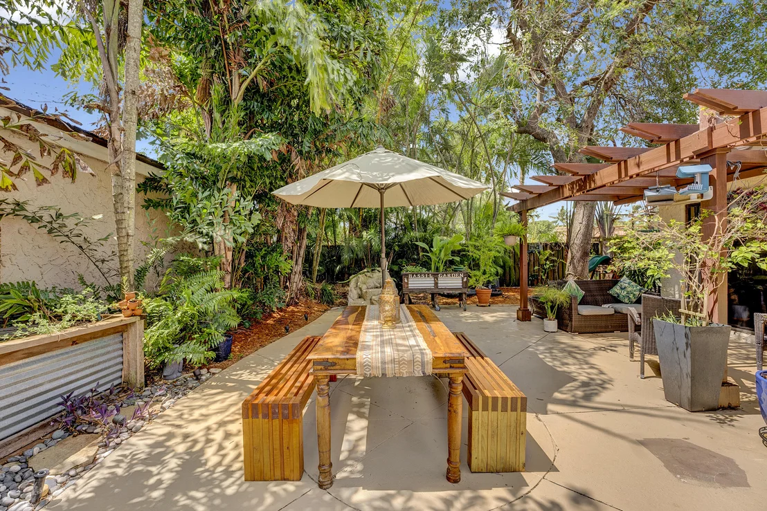 Photo of 6366 Pond Apple Road
