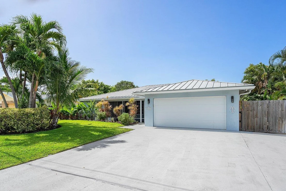 Photo of 130 Lucina Drive