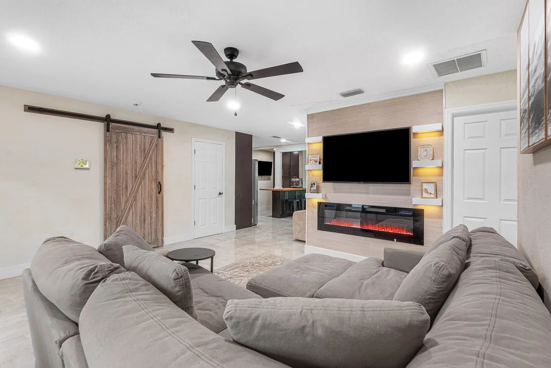 Photo of 711 Laurel Drive
