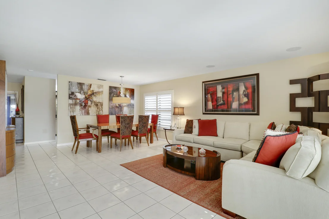 Photo of 5481 Mirror Lakes Boulevard