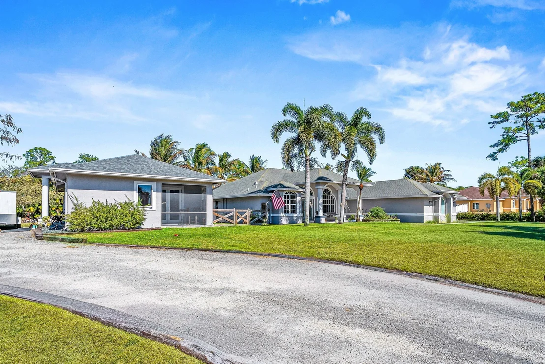 Photo of 15929 86th Road N