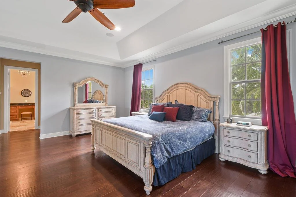 Photo of 3338 Greenway Drive