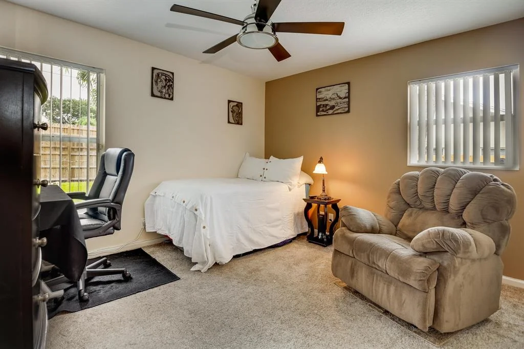 Photo of 4815 Dolphin Drive