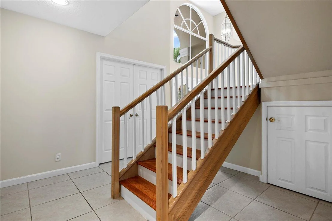 Photo of 140 Victorian Lane