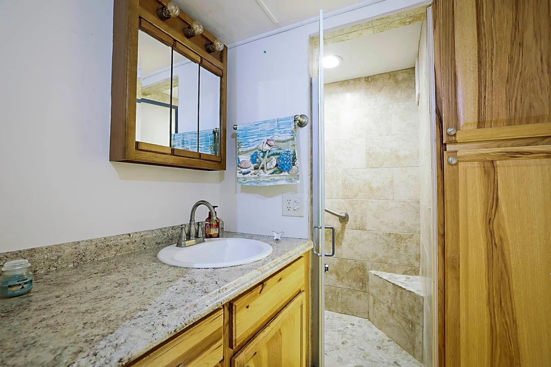 Photo of 8919 Palm Street