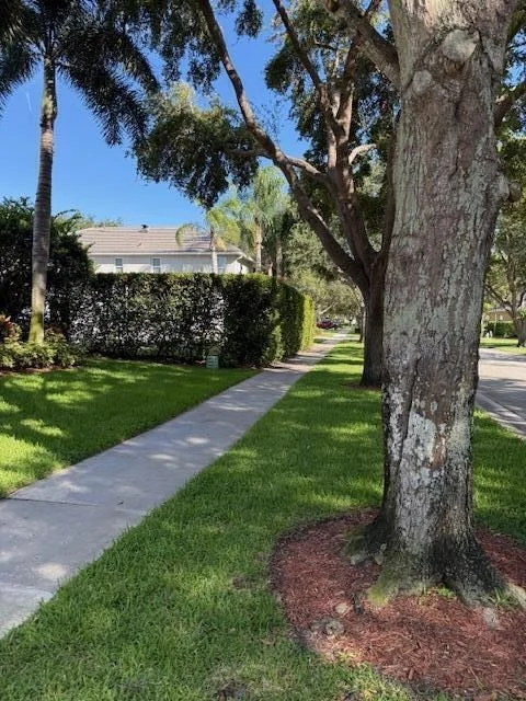 Photo of 1133 Egret Circle S