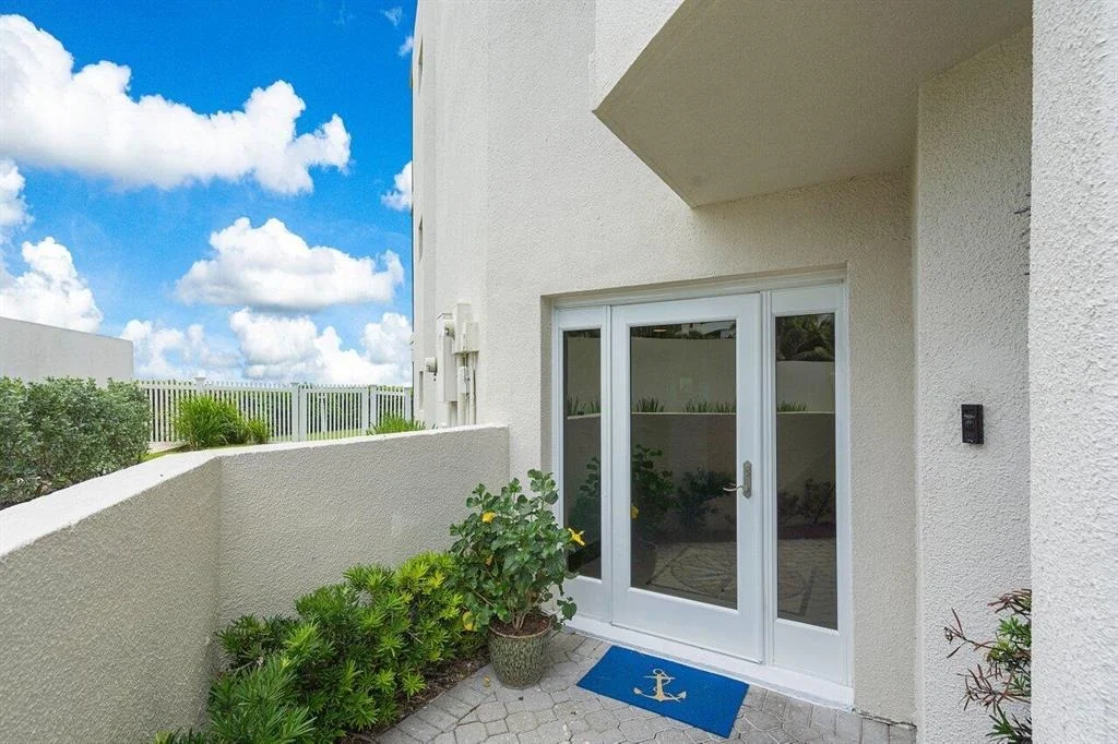 Photo of Unit 1 at 370 Mercury Road